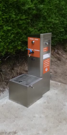 Installation d'une borne de vidange M-Innov pour les camping-car